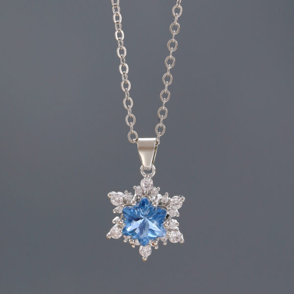 oly-a37b96240f2f6b21fa2786174a3e5047 Wholesale light luxury high-end full diamond snowflake necklace women’s fashion simple Joker autumn and winter sweater chain