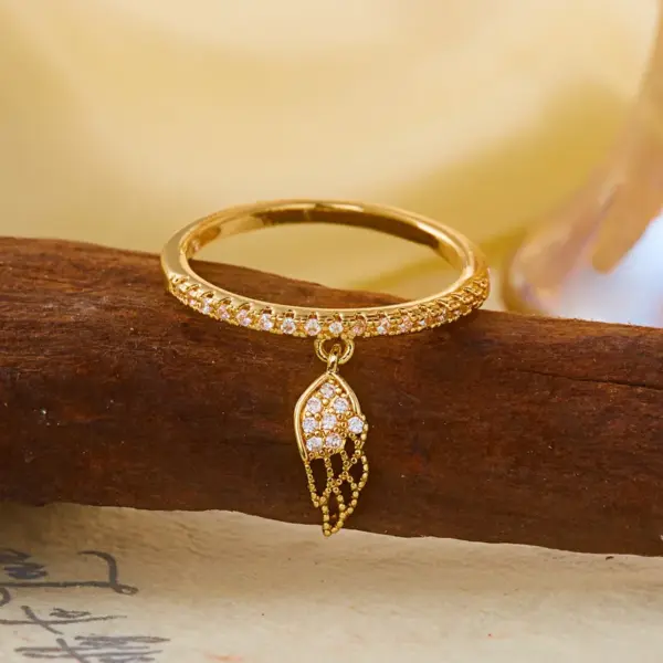 Wholesale Feather Pattern Women’s Ring With Bezel Setting, Copper Base With KC Golden Water Plating And Zircon Inlay