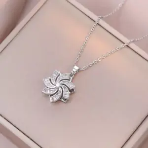 X2844 Steel Rotating Flower Necklace