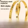 Wholesale Heart Shape Gold Bangle For Women, Simple Style Waterproof Non Tarnish 304 Stainless Steel With Rhinestones Inlay