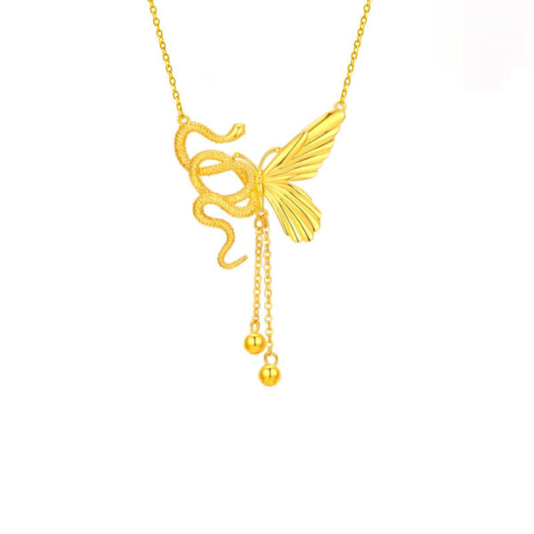 Wholesale Snake and Butterfly Tassel Necklace This Year of the Snake Transporter Pendant Fashionable Simple Elegant Clavicle Chain Gift