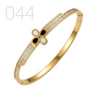 044