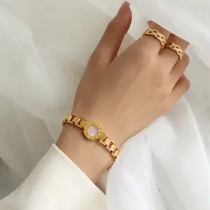 Wholesale PVD Coated Real Gold Plated 18K Gold Geometric 304 Stainless Steel Fashion Waterproof Non Tarnish 304 Stainless Steel Bracelets