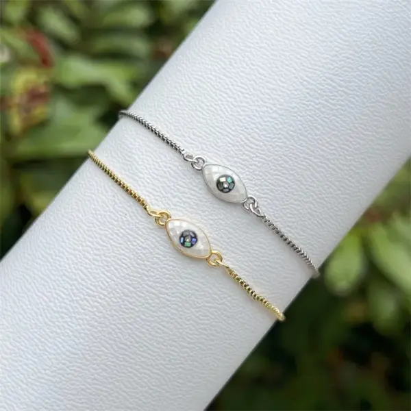 Wholesale Classic Elegant Style Shell Devil's Eye Oval Bracelet Fashion High-end Copper Plated 18K Gold Versatile Daily Wear Zircon Vacuum Plating (Fired In Furnace)