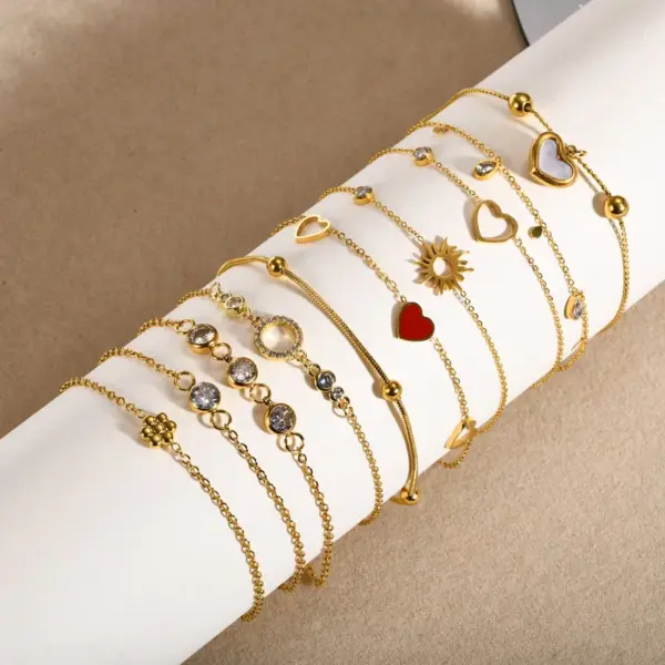 Wholesale PVD Coated 18K Gold Plated Round Heart Shape Flower 304 Stainless Steel Copper IG Style Korean Plating Bracelets