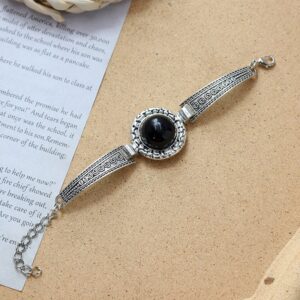 8-Vintage Round (Black)