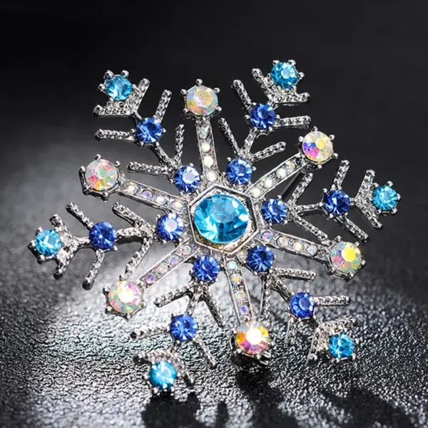 Wholesale Graceful Christmas Gift Snowflake Brooch Fashion Lapel Pin European And American Trend Swan Flag Suit Lapel Flower Accessory