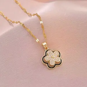 X3419 Rotating Flower Necklace