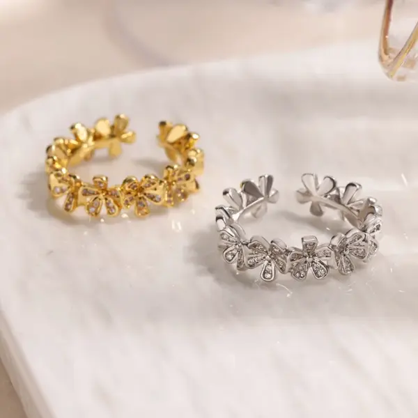 Wholesale Copper Flower Electroplating Zircon 18K Real Gold Plated Affordable Luxury Style Electroplating Petals Rings