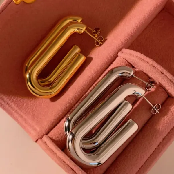 Wholesale 1 Pair Casual Solid Color 304 Stainless Steel No Inlaid 16K Gold Plated White Gold Plated Gold Plated Ear Studs