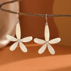 Silver White Resin TE-07045-02
