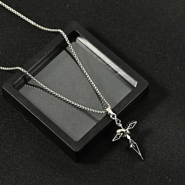 Wholesale Cross Pendant Men's Necklace Men's Fashion Brand All-match Chain Accessories Men's Fashion Sweat Pendant Titanium Steel Chain