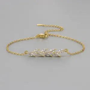 Sparkling Diamond Leaf Bracelet/Gold Color / Copper