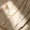 Wholesale Titanium steel double-layered small square pendant necklace with mother-of-pearl pendant; titanium steel colorfast, luxurious clavicle chain.