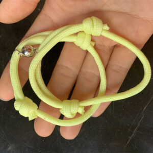 Yellow tailless cap pendant