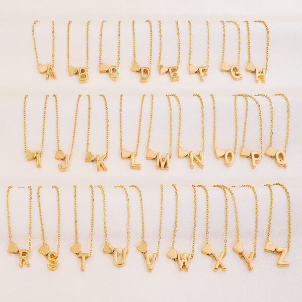 Wholesale Fashion Heart 26 English Letter Pendant Necklace Creative Versatile Peach Heart-Shaped Short Clavicle Chain