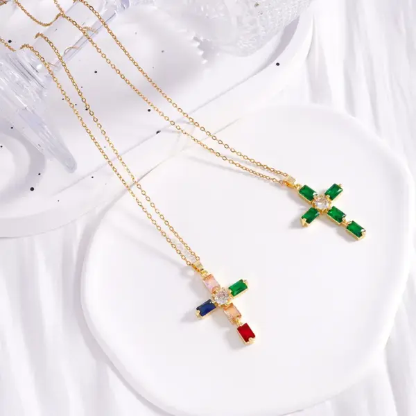 Wholesale Jewelry Glam Cross 304 Stainless Steel Copper Pendant Necklace Cable Chain