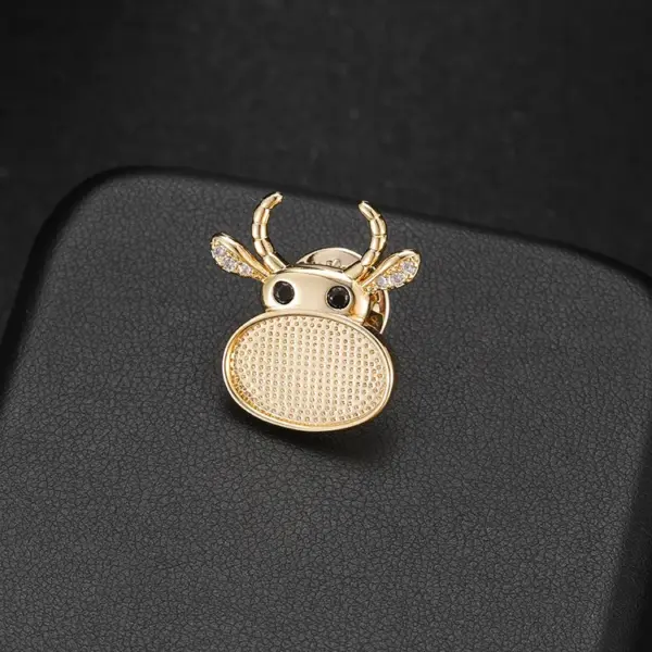 Wholesale Men's Copper Cattle Cufflinks For Wedding, French Style With Electroplated Finish