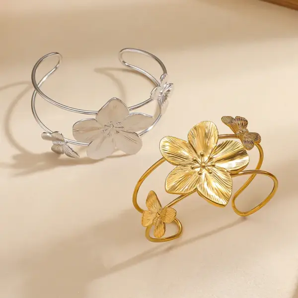 Wholesale 304 Stainless Steel Solid Color PVD Coated Natural Stone Titanium Steel 18K Gold Real Gold Plated Cute Modern Style Shiny Waterproof Non Tarnish Surgical Steel Bangle