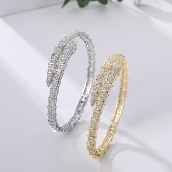 oly-ab82db416c4594b7bd6798d61d694d52 Wholesale Domineering simulation snake scale snake bracelet personality green eye snake bracelet retro fashion punk bracelet