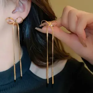 E0219-Long Bow-Earrings- Gold