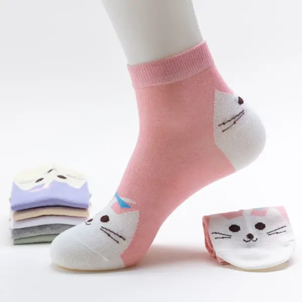 Wholesale Comfortable Cat Face Mid-Calf Socks For Women, Fashionable Cartoon Cat Design, New Autumn And Winter Sweet Style, Sweat-Absorbing Polyester Material, Unisex