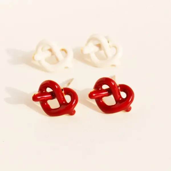 Wholesale 1 Pair Elegant Simple Style Commute Geometric Heart Shape Lines Enamel Inlay Brass Enamel 24K Gold Plated Ear Studs