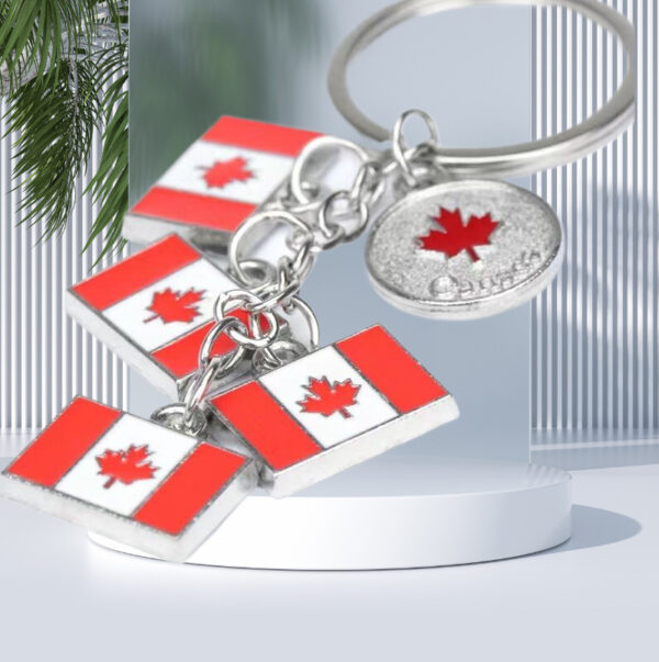 Wholesale Canadian flag key ring jewelry spot zinc alloy tourist souvenirs maple leaf keychain