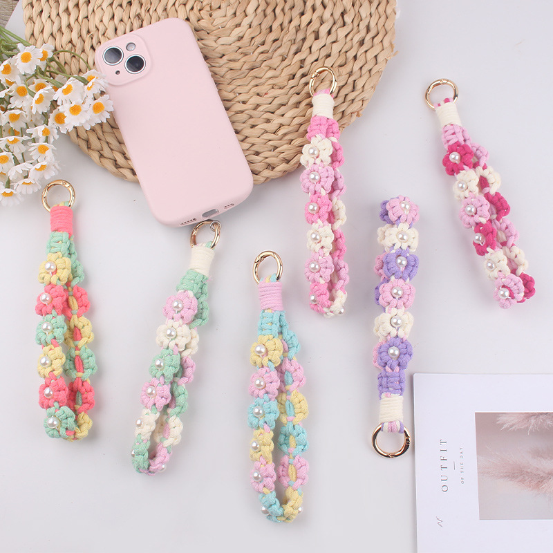 Wholesale New Handmade Woven Little Daisy Pearl Keychain INS Cotton Rope Key Lanyard Key Pendant Jewelry