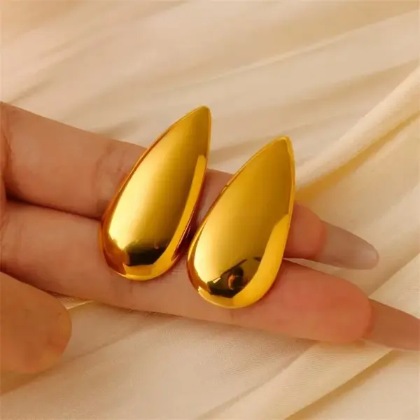 Wholesale 302 Stainless Steel Geometric Water Droplets Electroplated Golden Plated IG Style Casual Elegant Ear Studs
