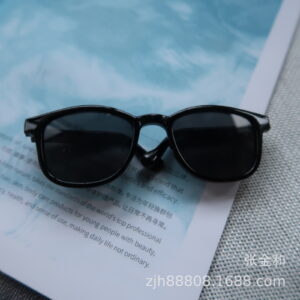 Black frame Black