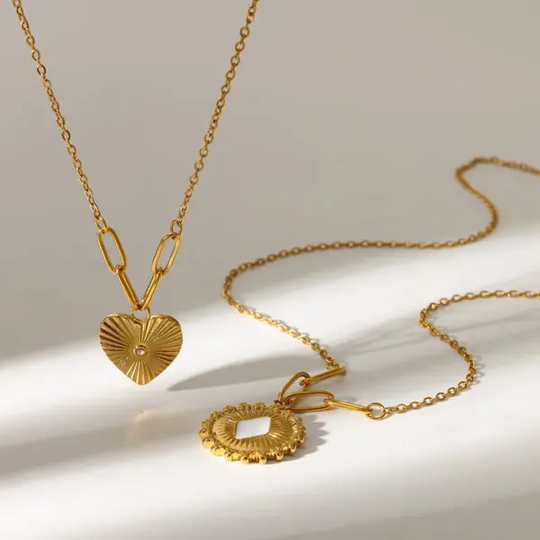 Wholesale Heart Shape Necklace For Women, 18K Gold Plated 304 Stainless Steel With Zircon Inlay, 0.03µm Thickness