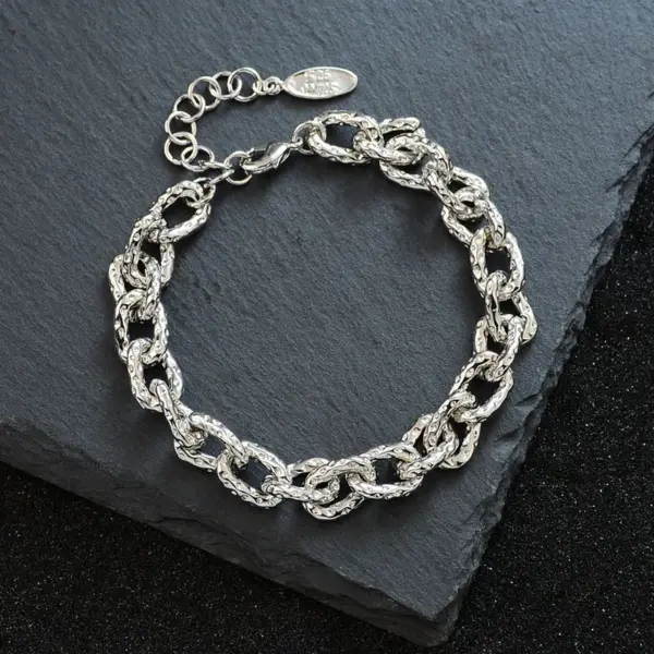 Wholesale Strawberry Pattern Fashion Bracelet Sweet And Cool Style Heavy Work Small Audience Design Personality Hand Jewelry For Men And Women