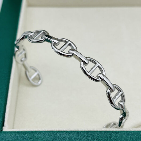 oly-acfddd7714ba936e18ee17efb2532804 Wholesale Factory direct ig personalized creative style retro C- type pig nose bracelet simple fashion high-end jewelry