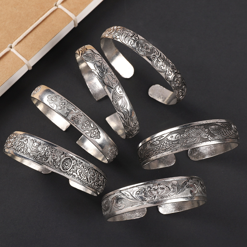 Wholesale Handmade Miao silver distressed bracelet female ethnic style retro court Chinese carved ancient silver bracelet personality exotic bracelet