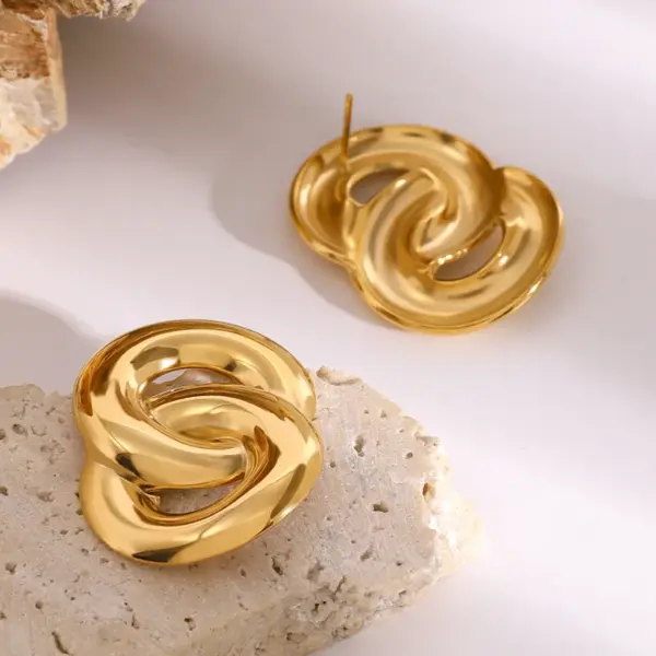 Wholesale 304 Stainless Steel Geometric PVD Coated 18K Real Gold Plated Retro Simple Style Classic Style Drop Earrings
