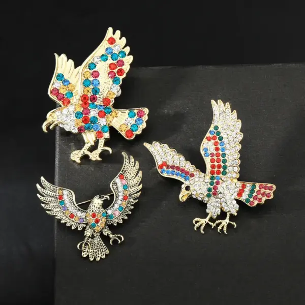 oly-ae0c5162502e00bbed137cfbc5a691c4 Wholesale Retro Eagle Brooch Pin Colorful Rhinestone Decorative Pin Versatile Animal Shaped Fashion Accessory