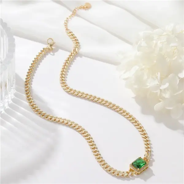 Wholesale Gemstone Necklace For Women With Electroplated Copper Pendant And Cuban Link Chain Curb Chain