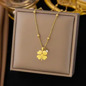 [Xlh6132] Single Diamond Four-Leaf Flower / Gold