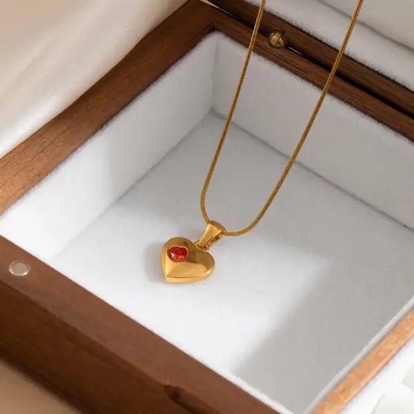 Wholesale Heart Shape Electroplated Necklace For Women In 201 Stainless Steel With Golden Plated Finish And Zircon Inlay On Snake Chain