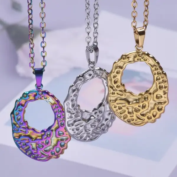 Wholesale Ion Plating (IP) Real Gold Plated 18K Gold Oval 304 Stainless Steel Basic Classic Style Waterproof Non Tarnish 304 Stainless Steel Pendant Necklace