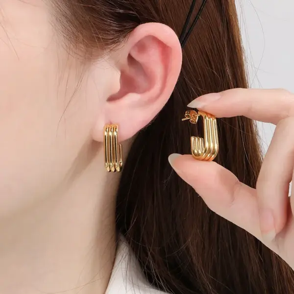Wholesale PVD Coated 18K Gold Plated C Shape U Shape Geometric 304 Stainless Steel Simple Style Waterproof Non Tarnish Ear Studs