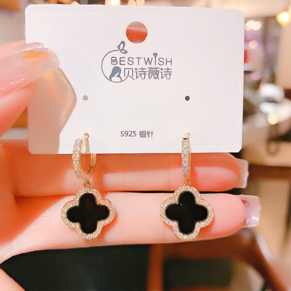 oly-b04780769dcba80aec09c3f862817090 Wholesale Gold-plated Micro-inlaid Zircon Four-leaf Flower Ear Buckle Internet Celebrity Personalized Fashionable All-match Light Luxury Design Atmospheric Ear Drop for Women