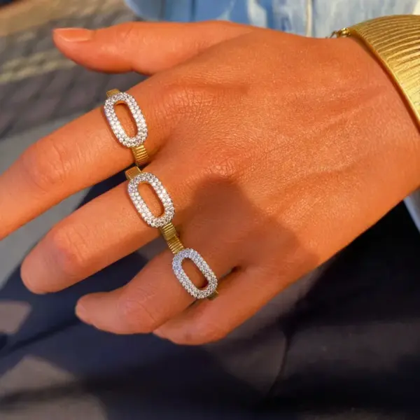 Wholesale Fashionable Double-Tone Gold-Plated Ring Bracelet Set Elegant Simple Design Diamond Embedded Luxury Versatile Copper Jewelry