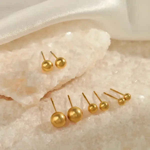 oly-b060e385bde1d85505429eddcec51138 Wholesale PVD Coated 18K Gold Plated Round 304 Stainless Steel Simple Style Waterproof Non Tarnish Ear Studs