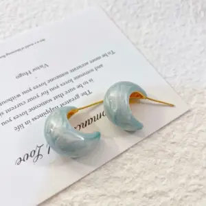 YG4473 Light Blue / 18k