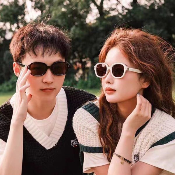 oly-b17e24599ba96eb4a050cb8ea8d85357 Wholesale Six Generation Folding Sunglasses Oval Ins Glasses Women's Sunscreen Retro All-match Pocket Air Cushion UV-resistant Sunglasses