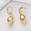 Wholesale Fashionable Shell Copper Micro-Paved Zirconia Simulated Pearl Ear Cuff Earrings Women's Versatile Ear Jewelry Daily Date Suitable