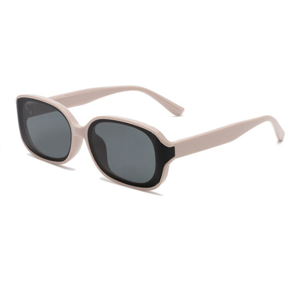 Wholesale Retro Cat's Eye Sunglasses Advanced Sense Curved Surface Big Face Slim Anti-UV Sunglasses Internet Celebrity Same Style Glasses