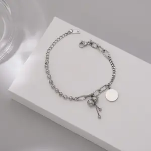 7941 Gourd Round Bracelet / Steel Color